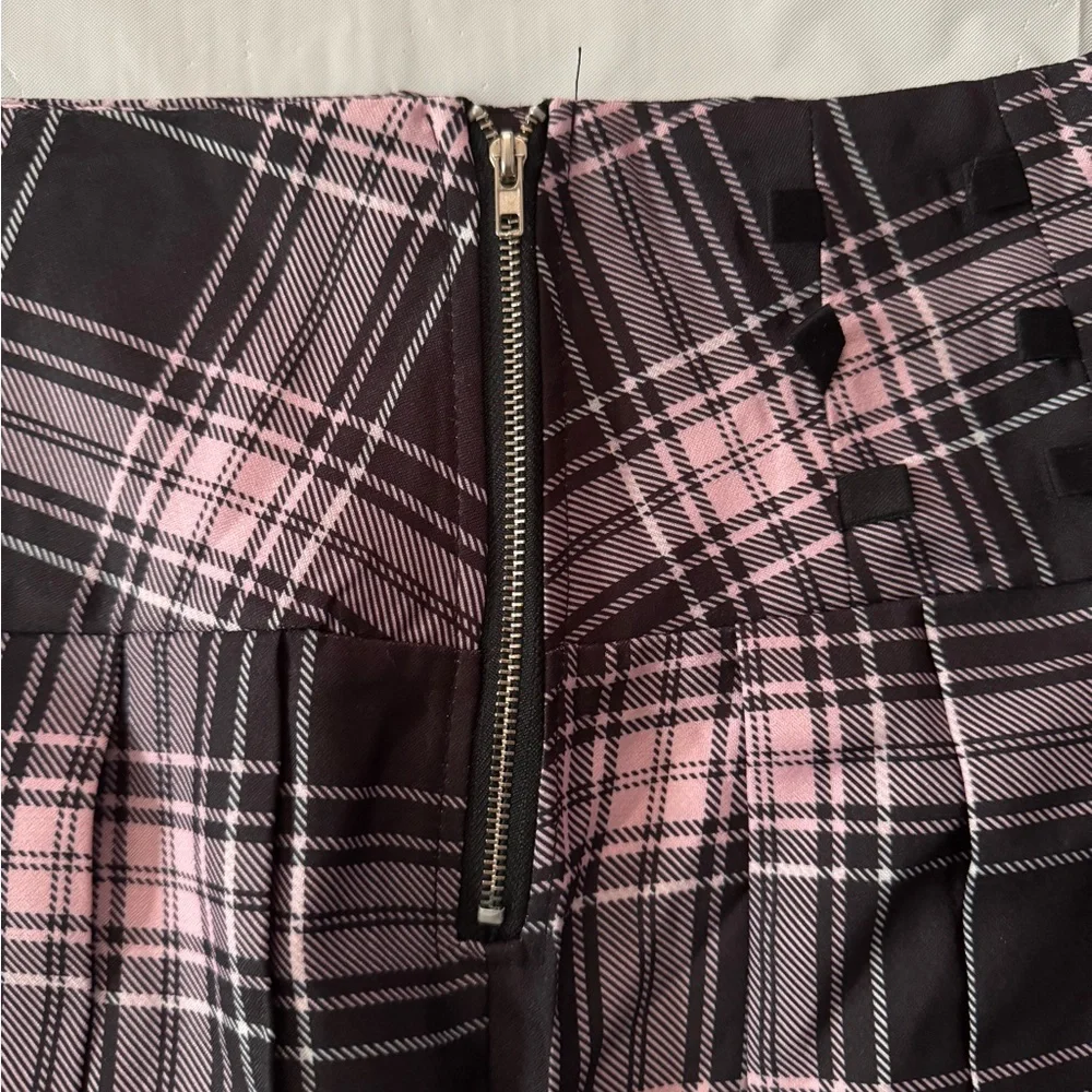 Plaid Pink and Black Skirt - Picture 7 of 13